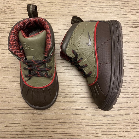 SOLD: Nike Woodside 2 High ACG toddler boots 7c - Picture 2 of 6